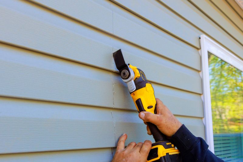 Aligning Vinyl Siding